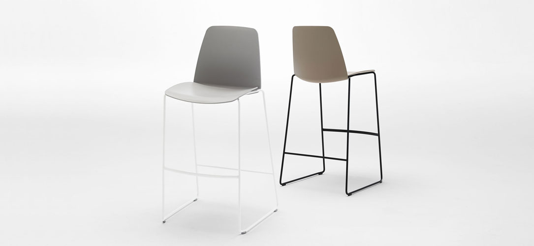 Unnia Stool