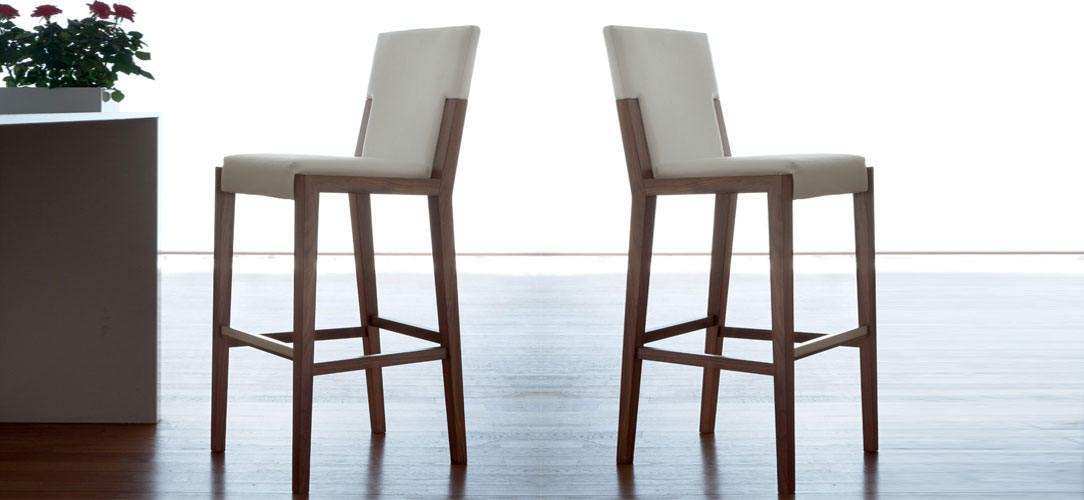 Euthalia Stool
